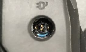 An example damaged power port